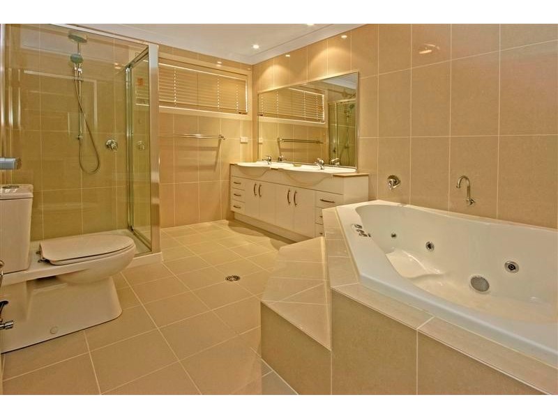 39 Courtenay Crescent, Long Beach NSW 2536