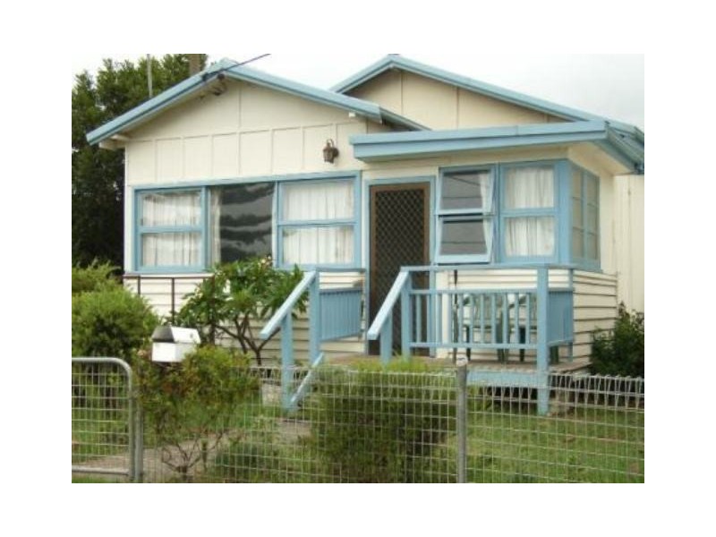 72 Beach Road, Batemans Bay NSW 2536