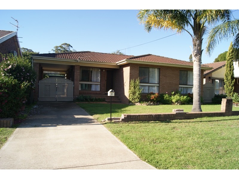 1 Clare Crescent, Batehaven NSW 2536