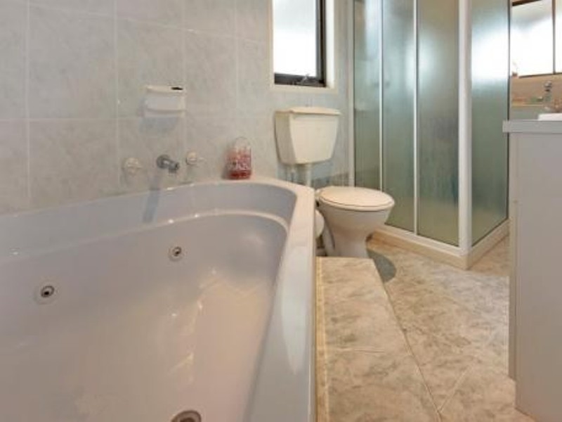 10b Bavarde Avenue, Batemans Bay NSW 2536