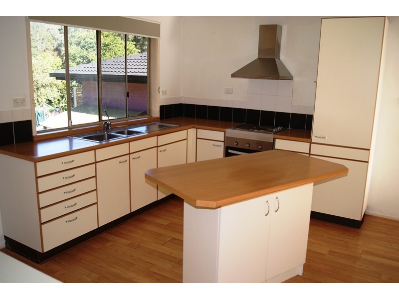 7 The Outlook, Surfside NSW 2536