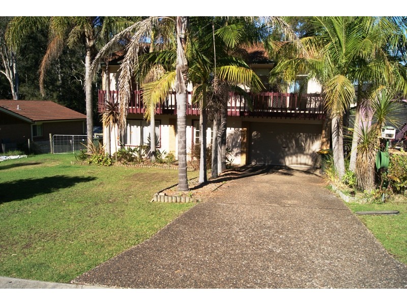 7 The Outlook, Surfside NSW 2536