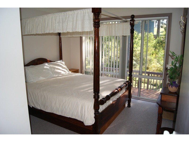 20 Merriwee Avenue, Malua Bay NSW 2536