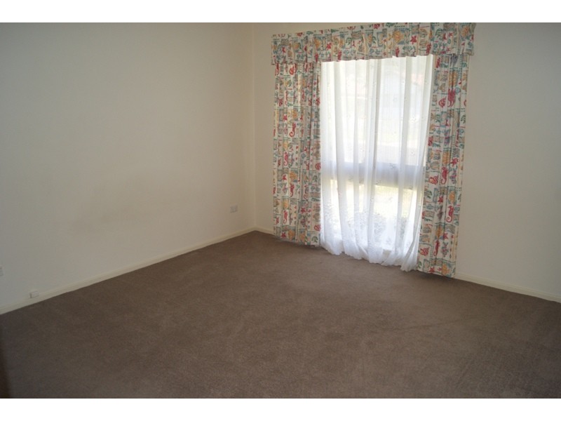 1 Clare Crescent, Batehaven NSW 2536