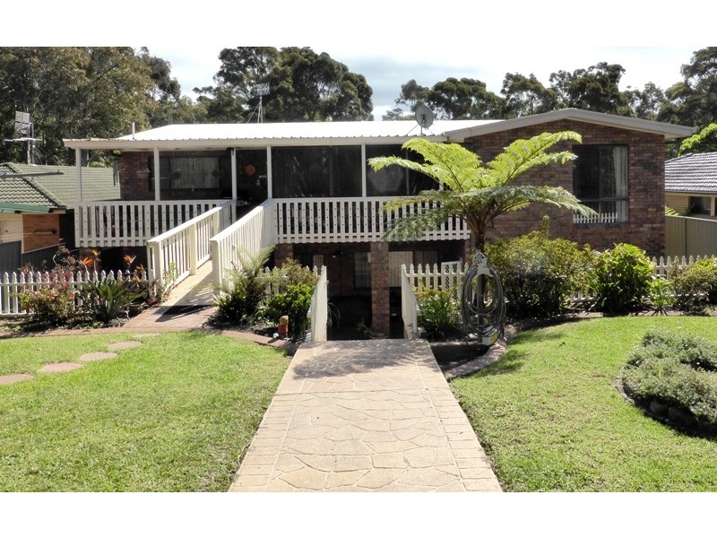 29 Kennedy Cres, Batemans Bay NSW 2536