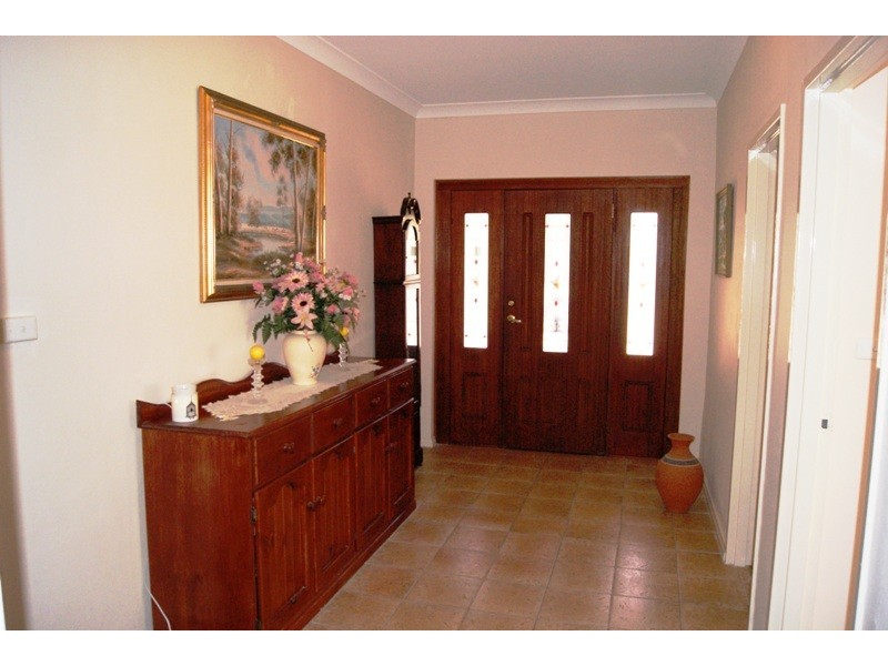 29 Kennedy Cres, Batemans Bay NSW 2536