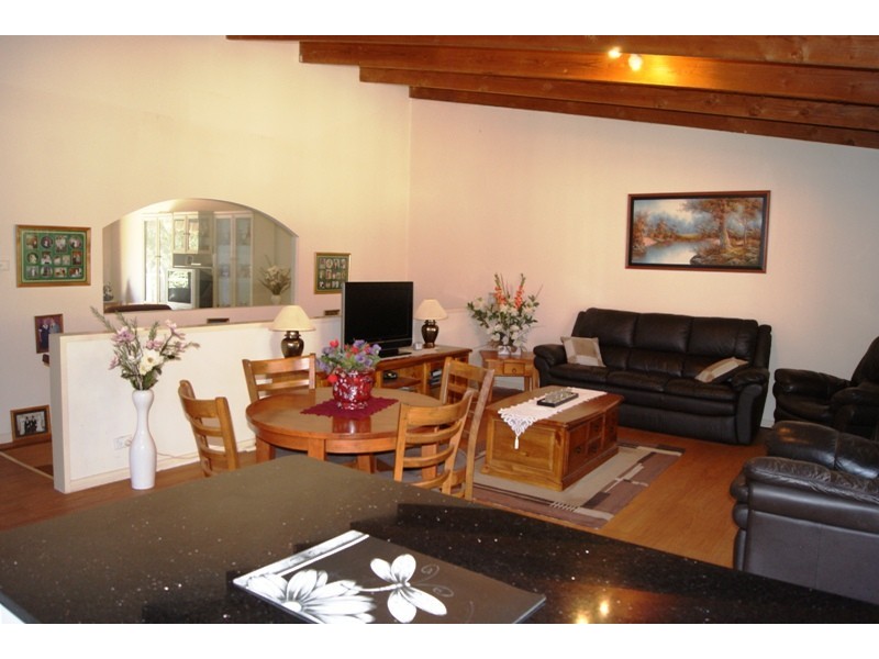 29 Kennedy Cres, Batemans Bay NSW 2536