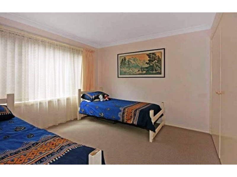 29 Kennedy Cres, Batemans Bay NSW 2536