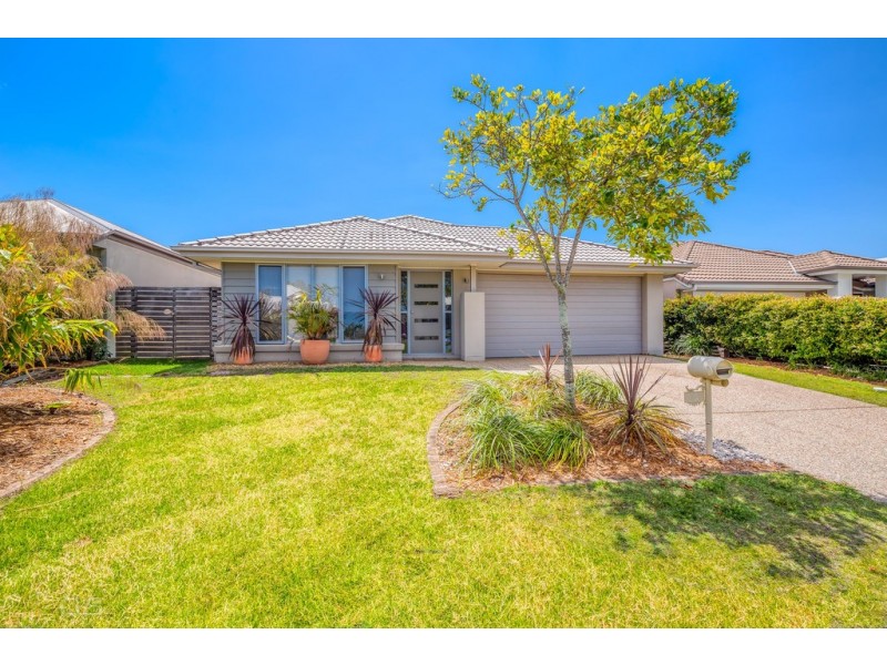 12 Pectoral Place, Banksia Beach QLD 4507