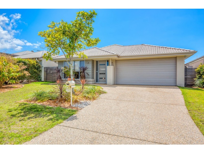 12 Pectoral Place, Banksia Beach QLD 4507