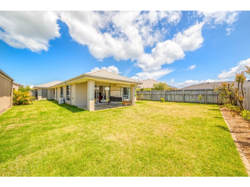12 Pectoral Place, Banksia Beach QLD 4507