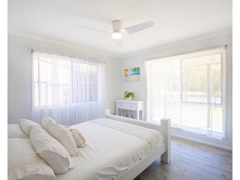 27 Fairway Avenue, Woorim QLD 4507