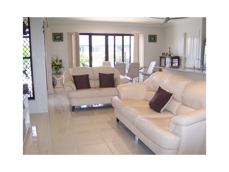 Sandstone Point QLD 4511