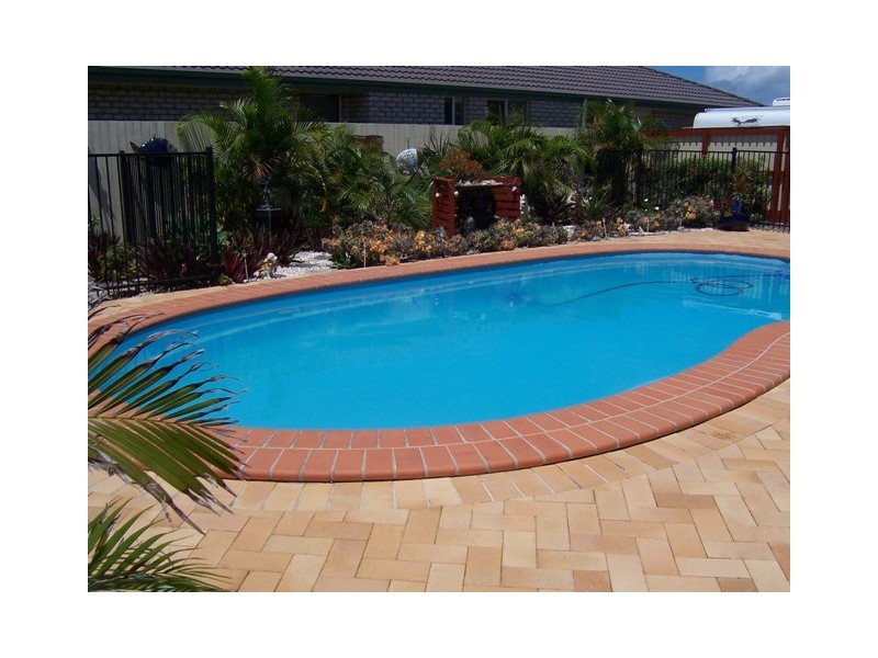 Sandstone Point QLD 4511