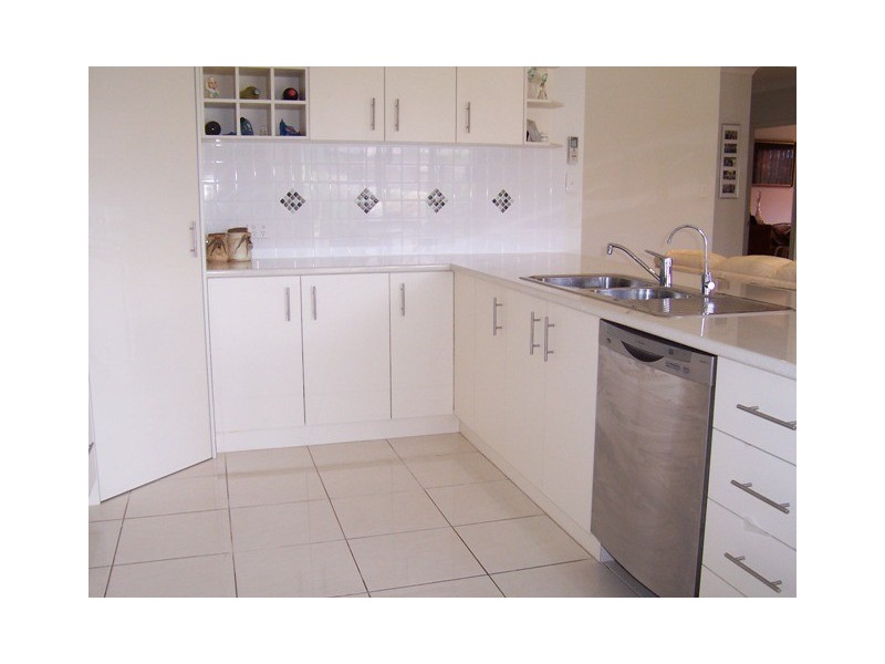 Sandstone Point QLD 4511