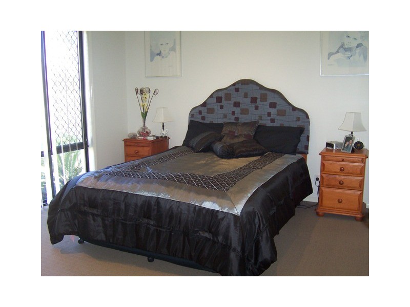 Sandstone Point QLD 4511