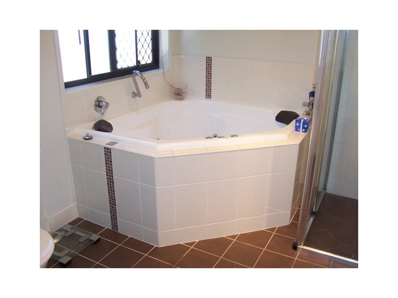 Sandstone Point QLD 4511