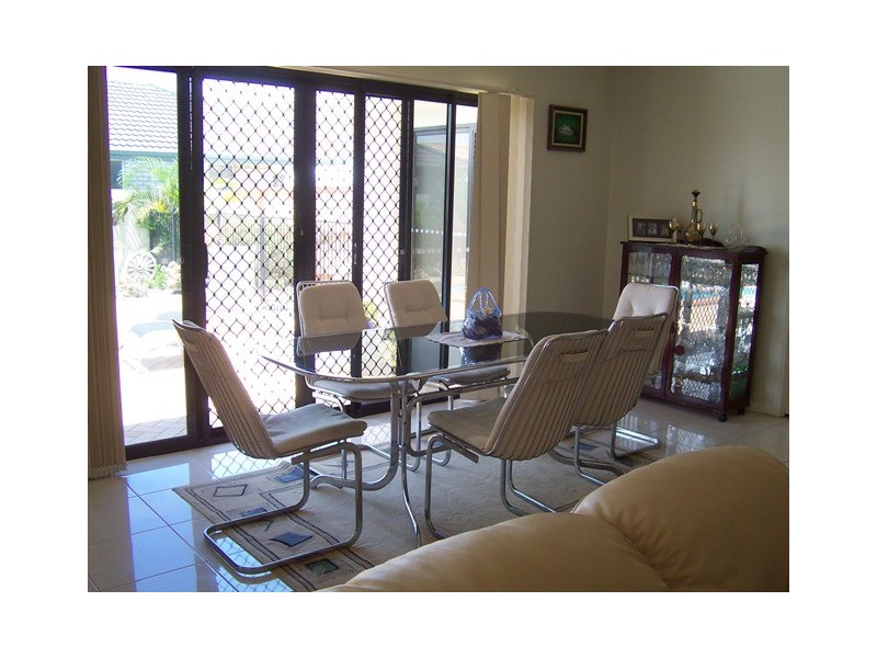 Sandstone Point QLD 4511