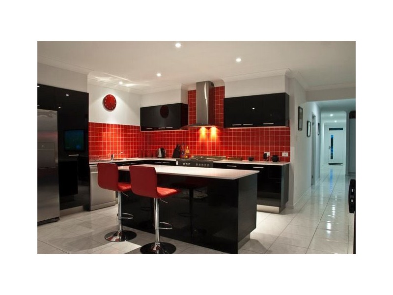 13 Vanillalily Close, Banksia Beach QLD 4507