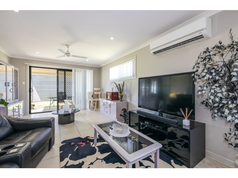 6 Pristine Place, Ningi QLD 4511