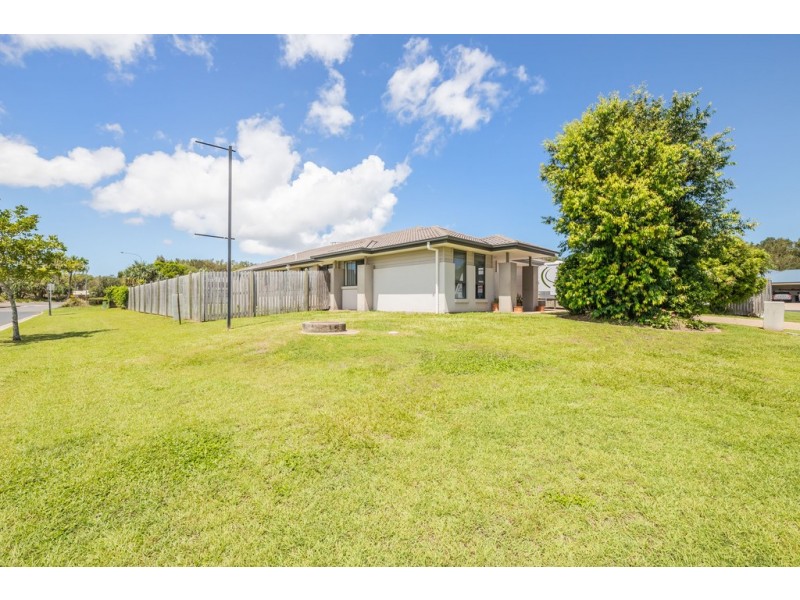 6 Pristine Place, Ningi QLD 4511