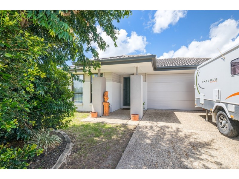 6 Pristine Place, Ningi QLD 4511