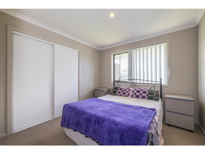 6 Pristine Place, Ningi QLD 4511