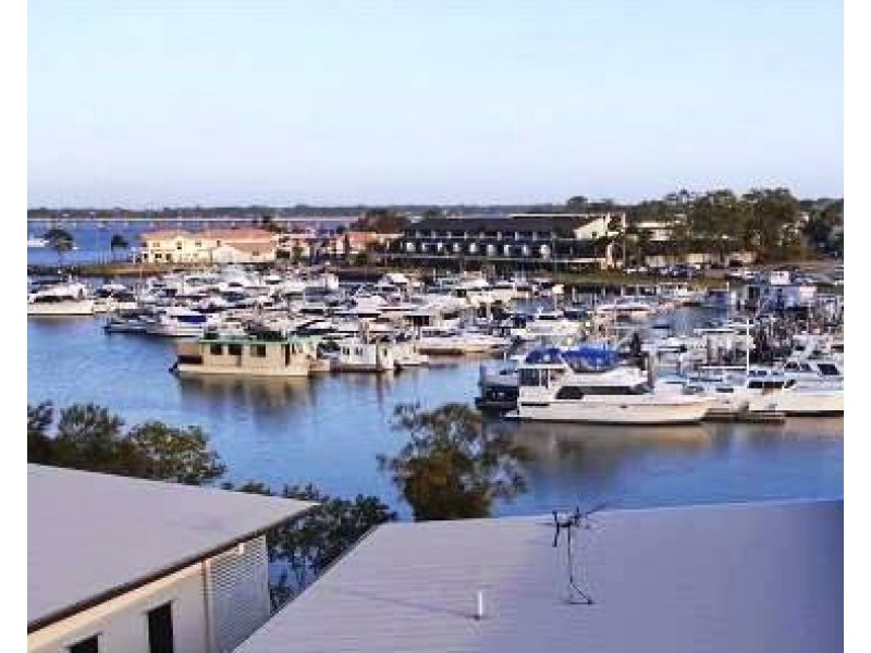 Sandstone Point QLD 4511