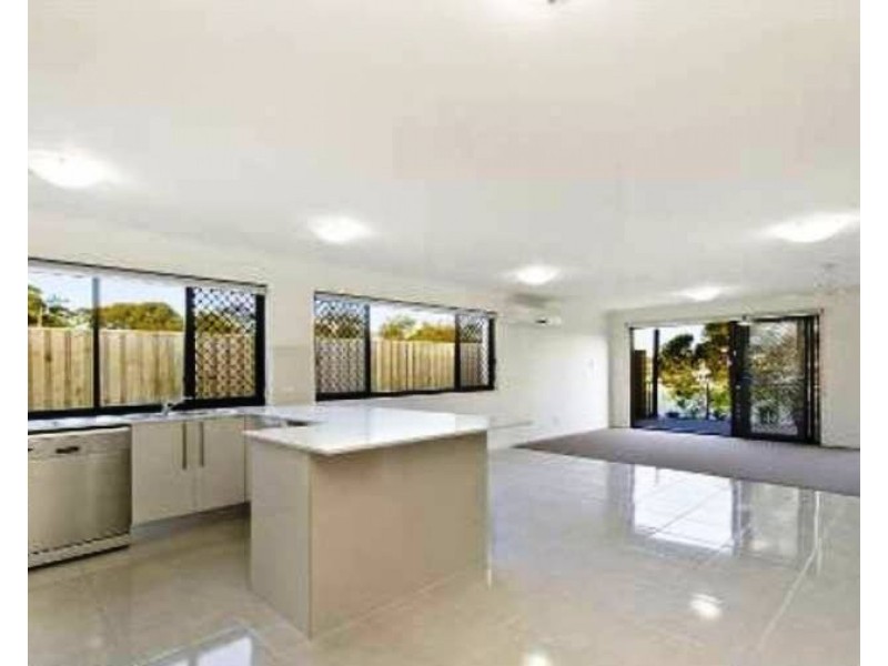 Sandstone Point QLD 4511