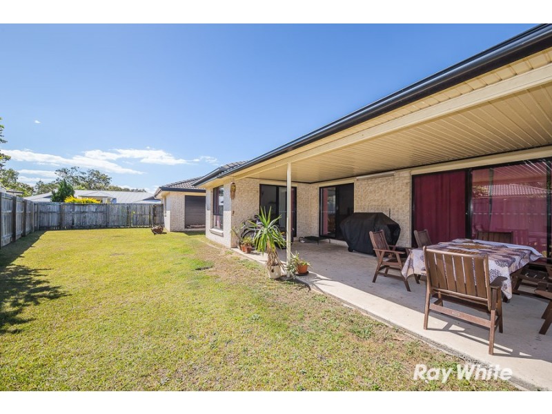 4 Doyle Court, Sandstone Point QLD 4511