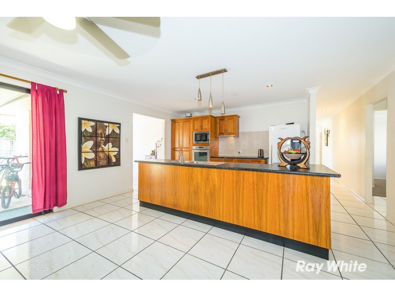 4 Doyle Court, Sandstone Point QLD 4511