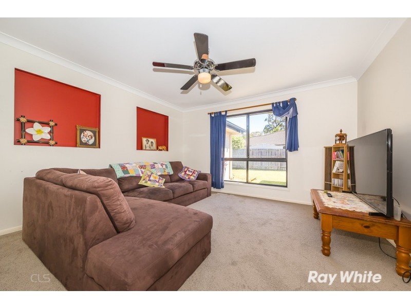 4 Doyle Court, Sandstone Point QLD 4511