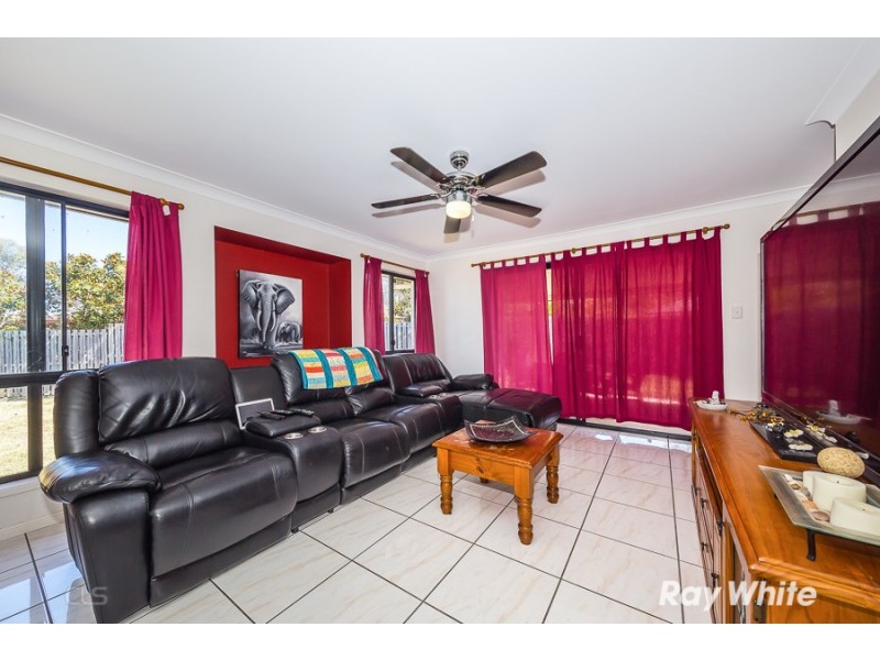 4 Doyle Court, Sandstone Point QLD 4511