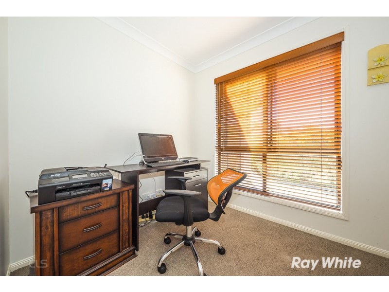 4 Doyle Court, Sandstone Point QLD 4511