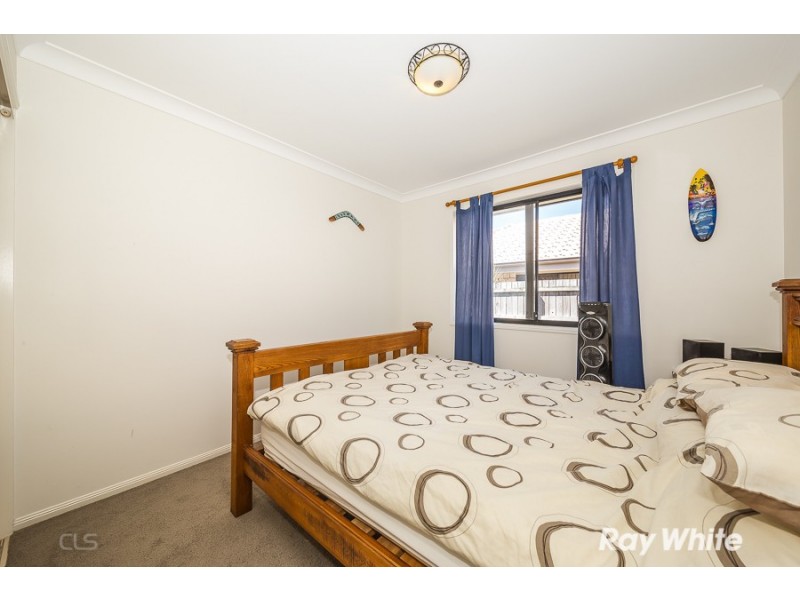 4 Doyle Court, Sandstone Point QLD 4511