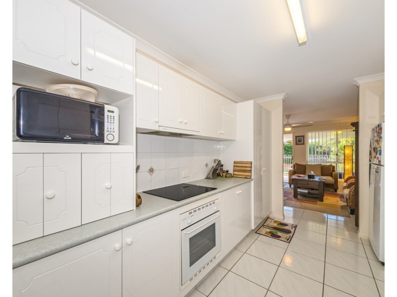 40 Dugong Crescent, Banksia Beach QLD 4507