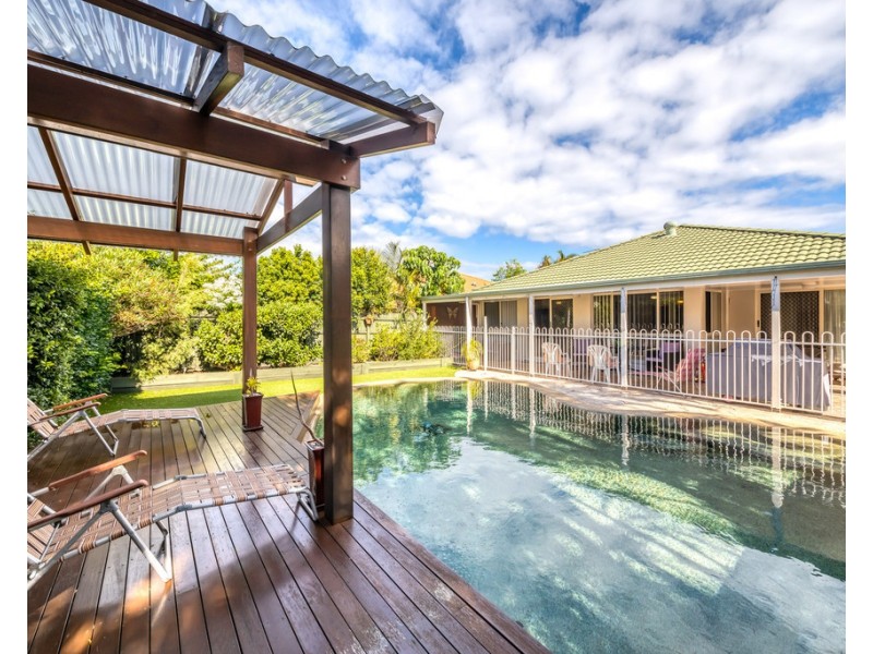 40 Dugong Crescent, Banksia Beach QLD 4507