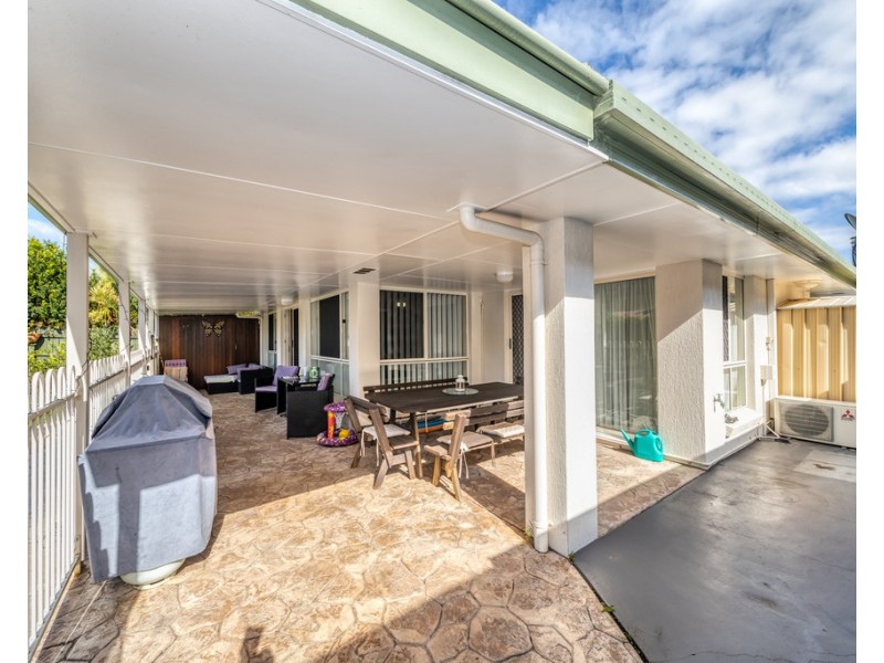 40 Dugong Crescent, Banksia Beach QLD 4507