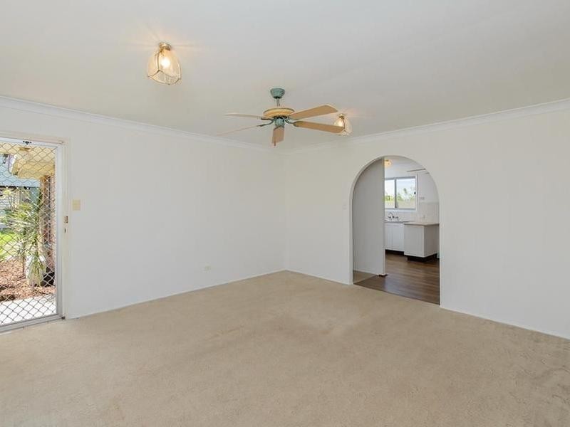 98 Chubb Street, One Mile QLD 4305