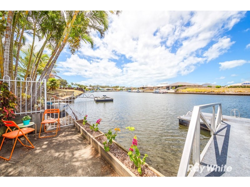 2/4 Melia Street, Bongaree QLD 4507