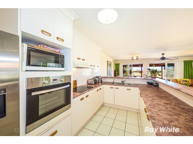 2/4 Melia Street, Bongaree QLD 4507