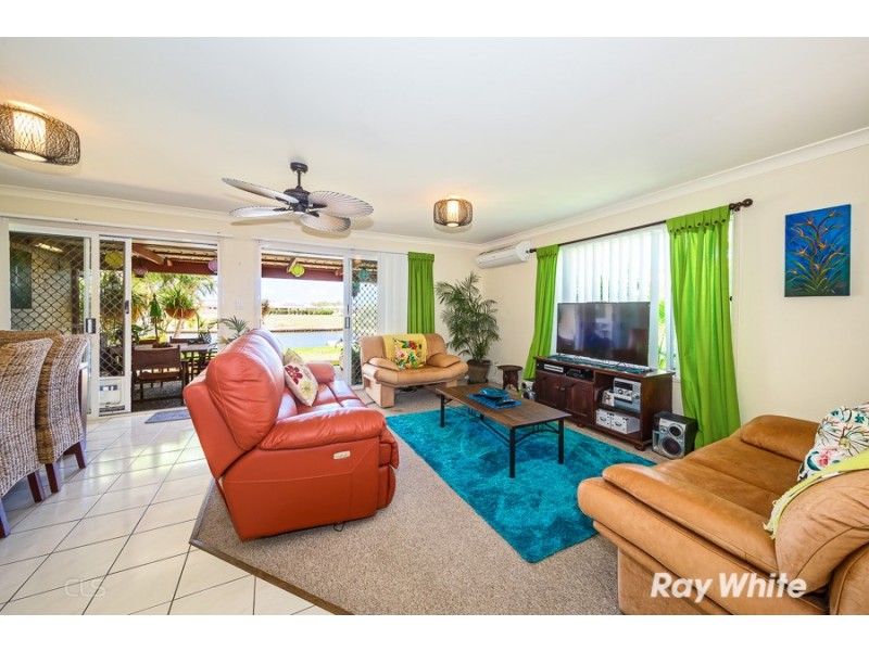 2/4 Melia Street, Bongaree QLD 4507