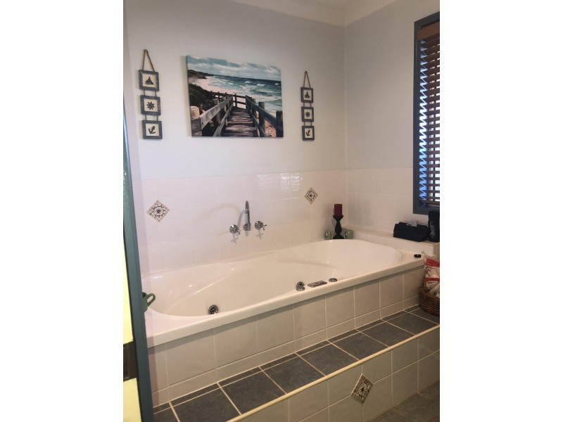 1312 Bribie Island Road, Ningi QLD 4511