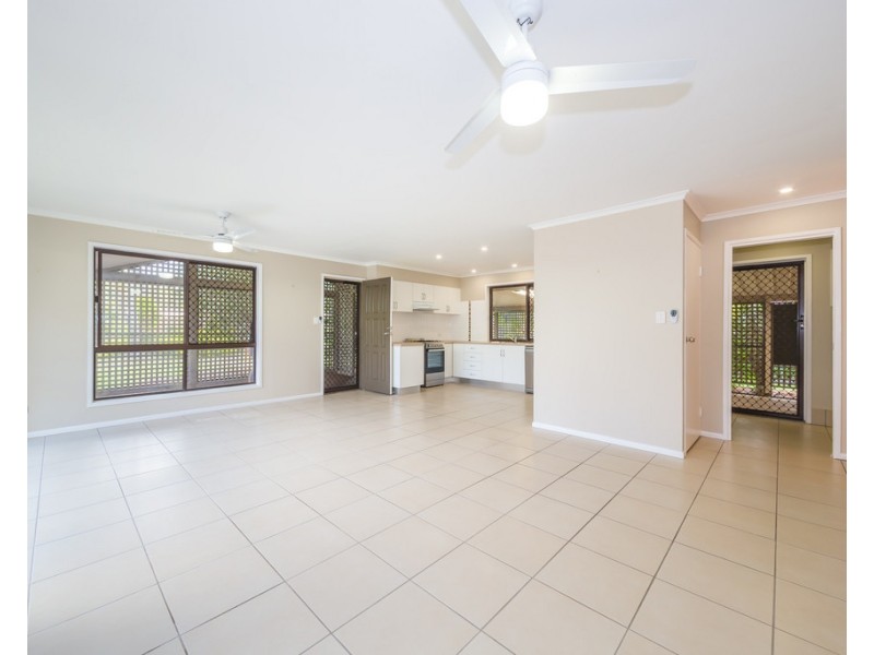 12 Elizabeth Street, Beachmere QLD 4510