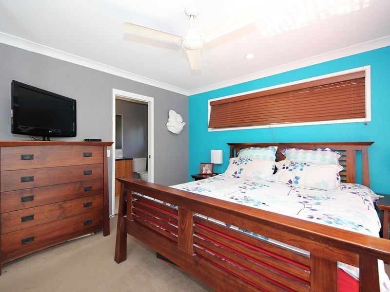 Sandstone Point QLD 4511