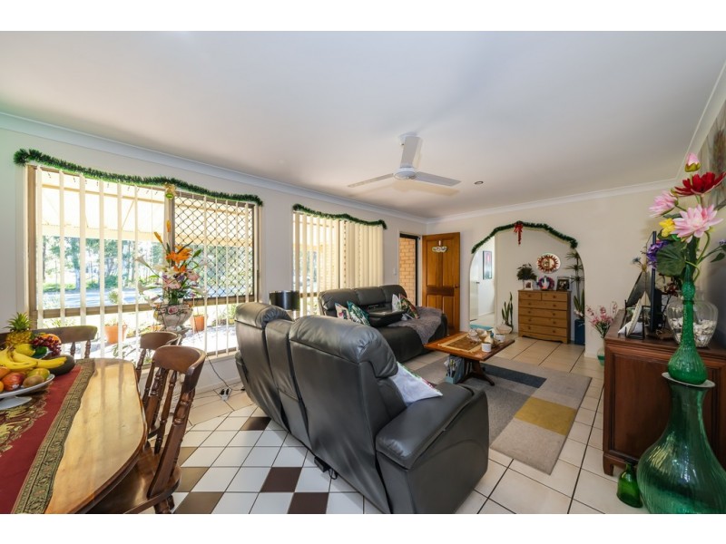 21 Cosmos Avenue, Banksia Beach QLD 4507