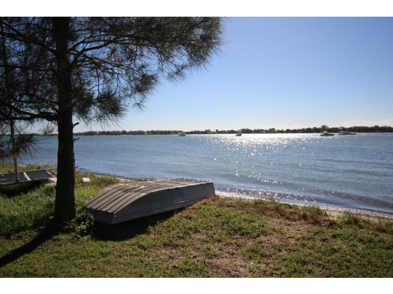Sandstone Point QLD 4511
