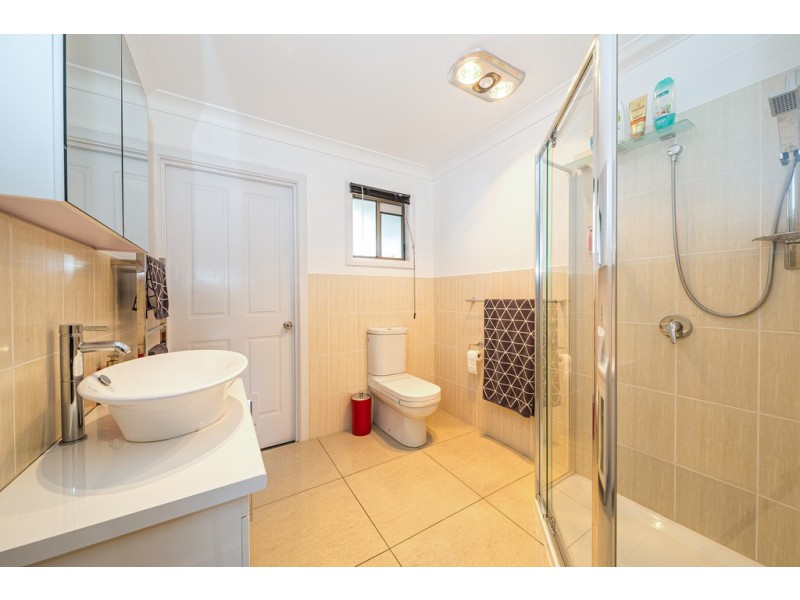 5 Hazell Avenue, Banksia Beach QLD 4507