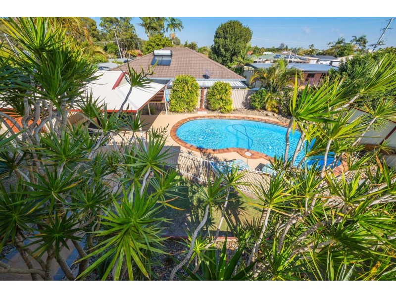 5 Hazell Avenue, Banksia Beach QLD 4507