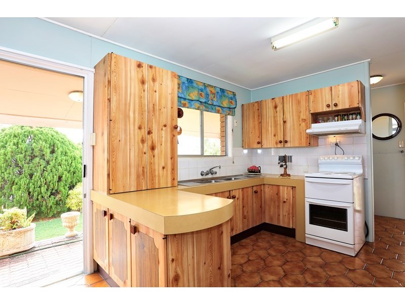 16 Avon Avenue, Banksia Beach QLD 4507
